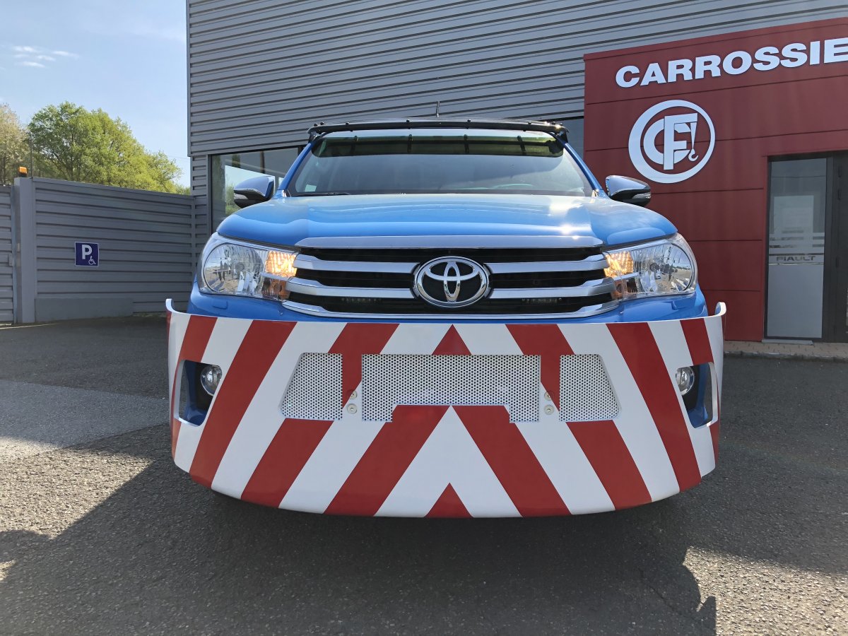 New steel bumper for toyota hilux