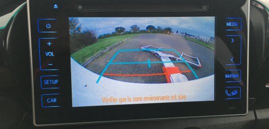 Rear view camera in color with original flat screen in cab