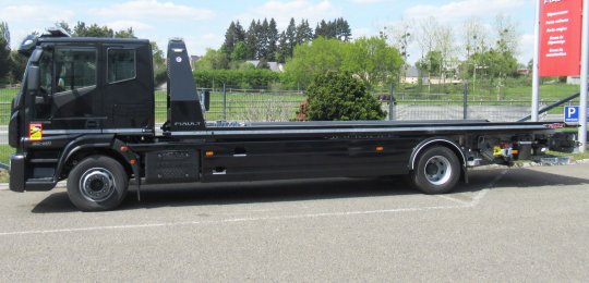 tylized aluminum body in the wheelbase height 600mm with rear fenders in polyurethane (for chassis from 12T to 32T)