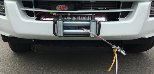 Four ton electric (12v) winch integrated into the front bumper