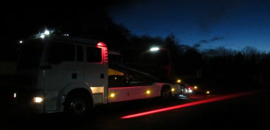 A red LED projector to delimit a safety corridor on the driver's side