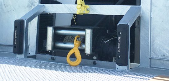 10 tonne hydraulic winch installed on the arm with control by control panel or radio control