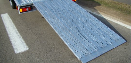 A 3rd central loading ramp in aluminium